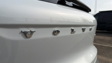 Volvo Xc40 2.0 B4P R DESIGN Pro 5dr AWD Auto Petrol Estate